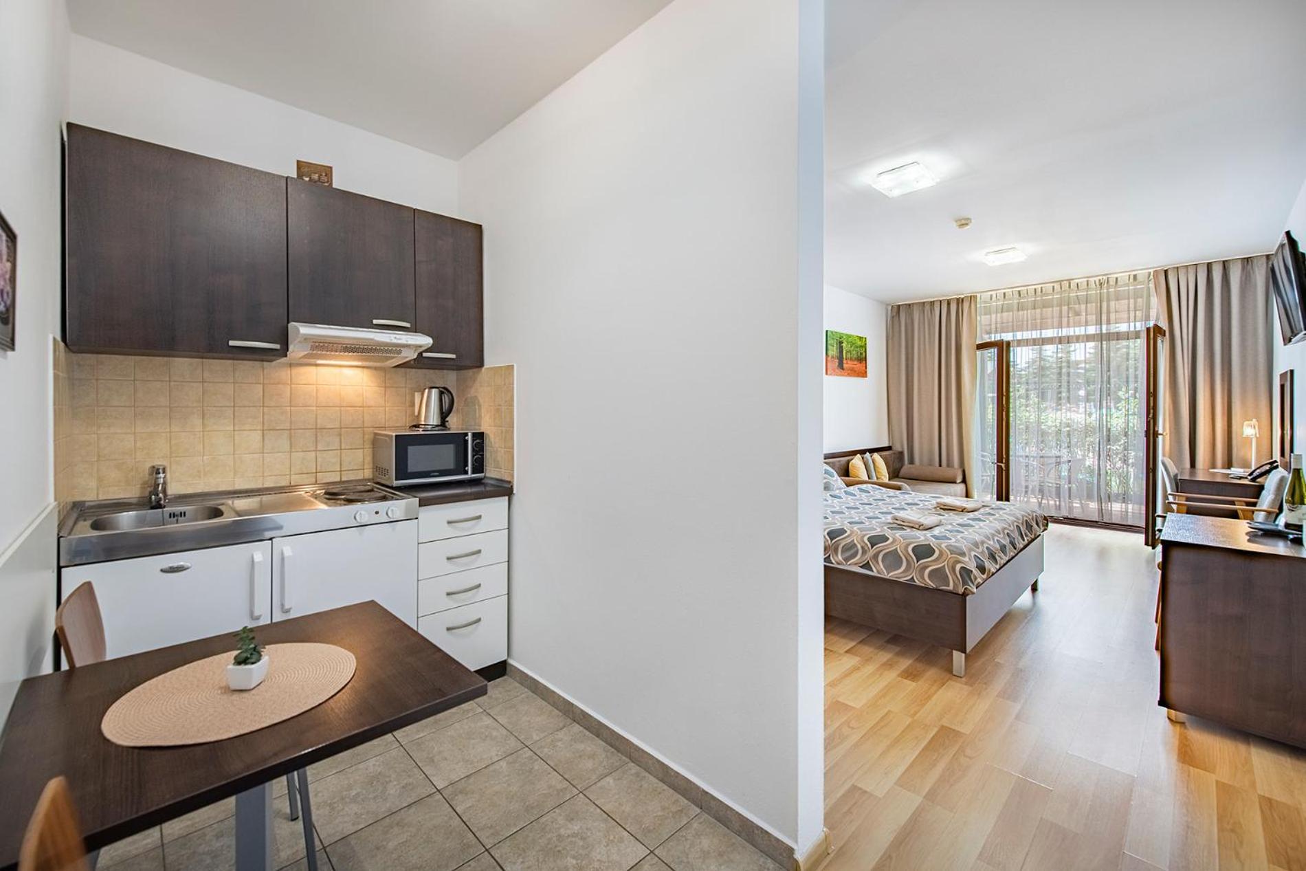 Besenova Apartman Korzar Екстериор снимка